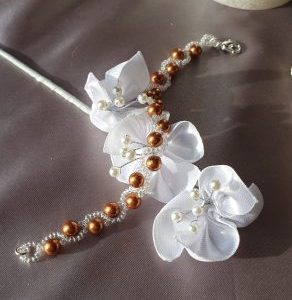 Bracelet en perles de cristal nacré et rocailles calibrées