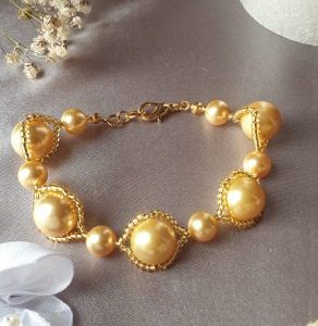 Bracelet double en perles de cristal nacré