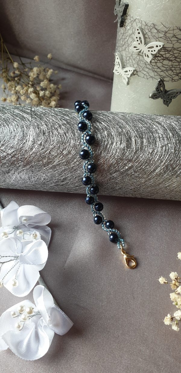 Bracelet en perles de cristal nacré et rocailles calibrées