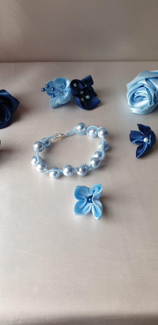 Bracelet en perles de cristal nacré et rocailles calibrées