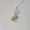 Pendentif fleurs en purs cristaux