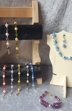 Bijoux en perles de cristal et cristal nacré