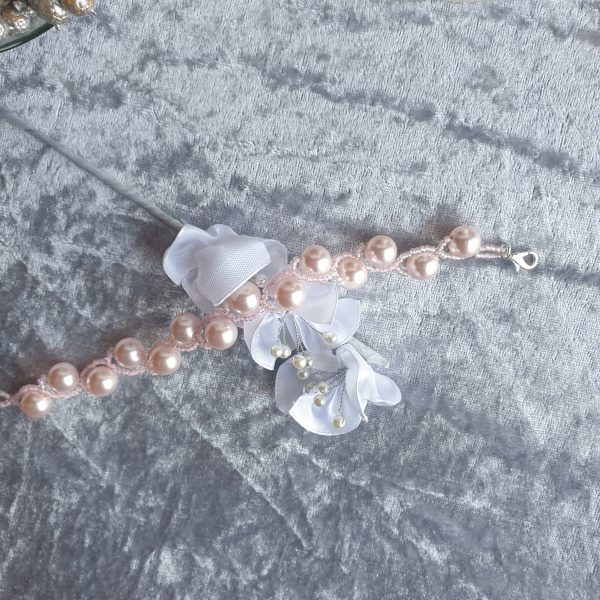 Bracelet en perles de cristal nacré et rocailles calibrées