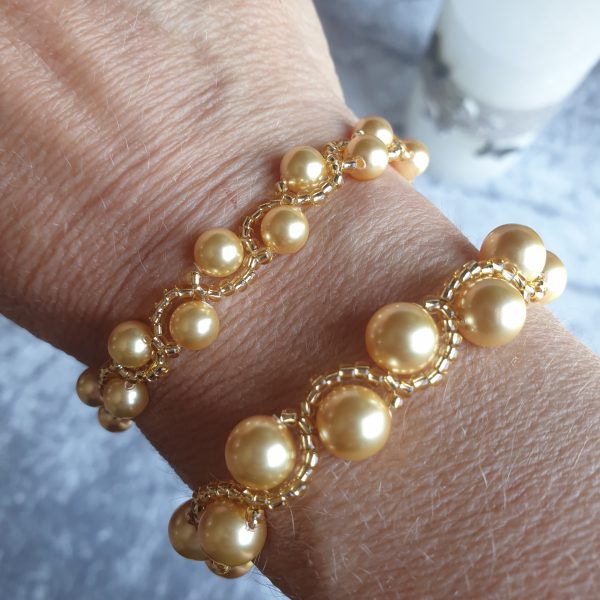 Bracelet en perles de cristal nacré et rocailles calibrées