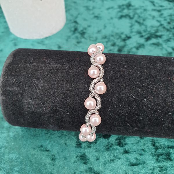 Bracelet en perles de cristal nacré et rocailles calibrées