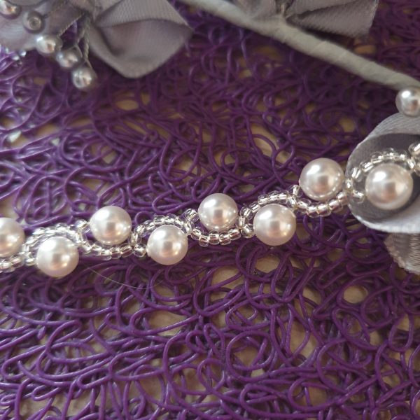 Bracelet en perles de cristal nacré et rocailles calibrées