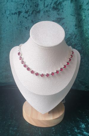 Parure de cristaux sertis
