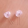 Epingle en satin et perles