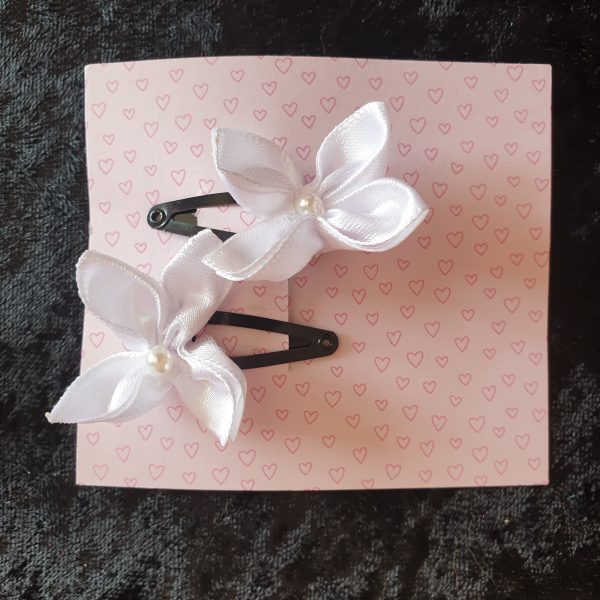 Pinces clip en satin et perles