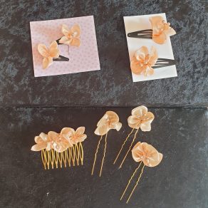 Accessoires en satin et perles