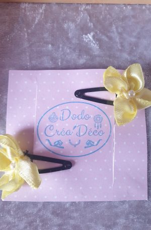 Pinces clip en satin et perles