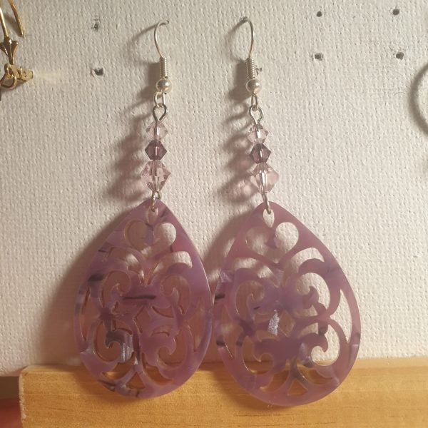 Boucles d'oreilles créoles en résine