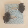 Pinces clips en satin et perles