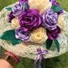 Bouquet de mariée à base de fleurs en satin