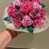 Bouquet de mariée à base de fleurs en satin